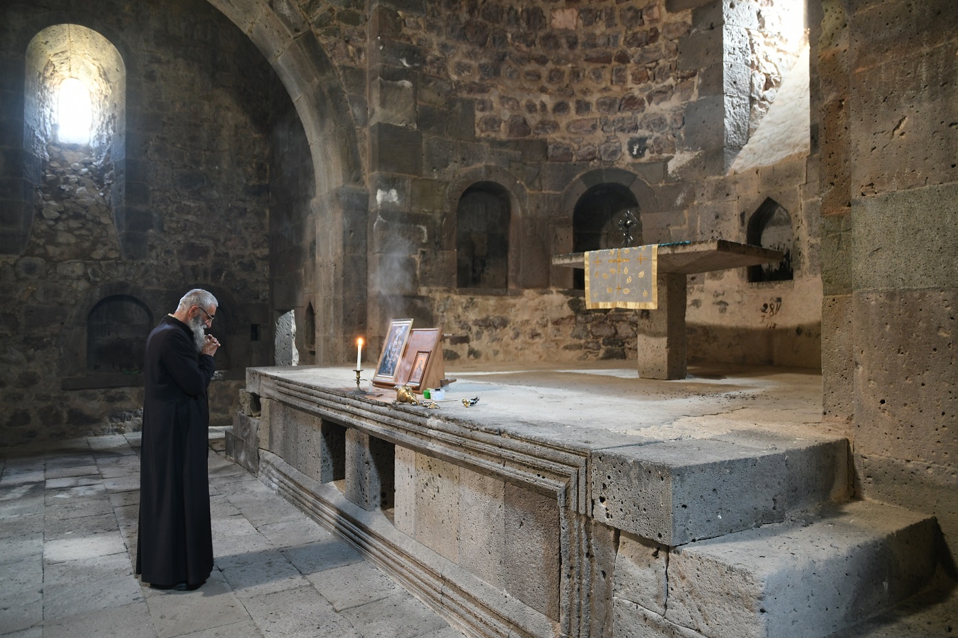 tatev anapat